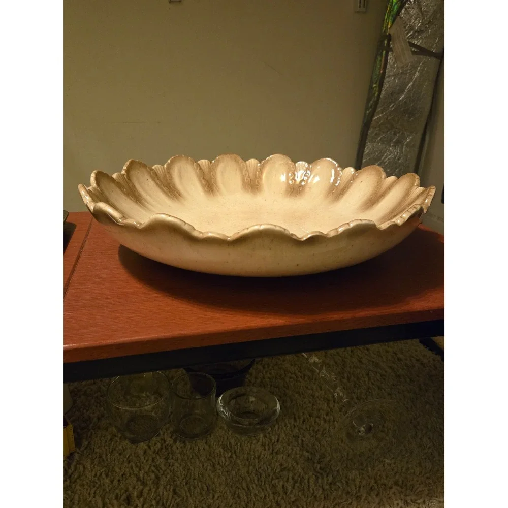 Vintage Ceramic Scalloped Pedestal‎ Bowl Speckled Cream Brown Ruffled Edge Decor